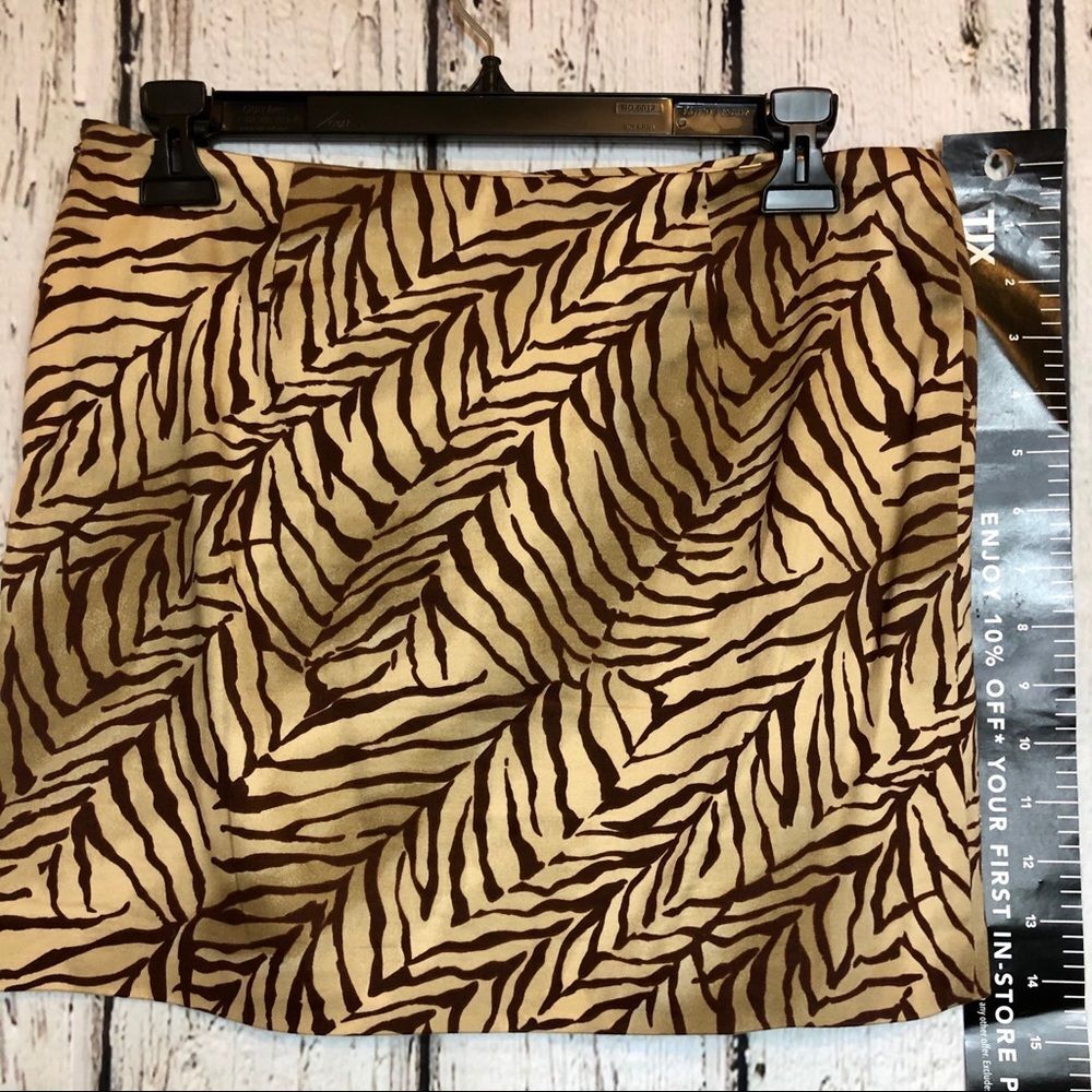 Express animal print mini skirt bold statement mob wife size 5/6